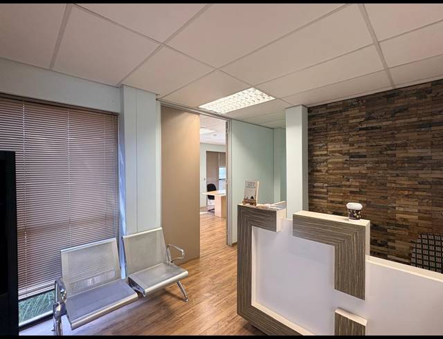255M² OFFICE TO LET IN NOORDWYK